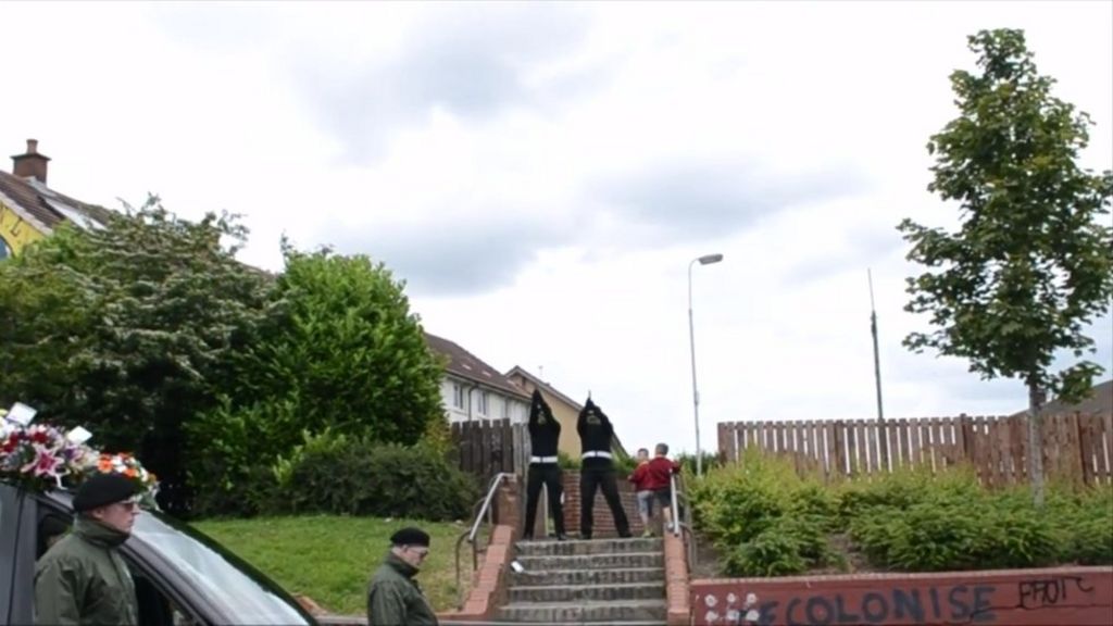 Police probe 'shots fired' at Belfast funeral - BBC News - BBC News