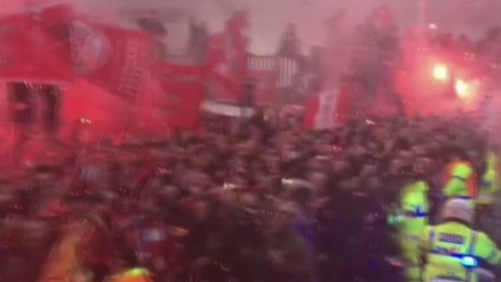 Manchester City team bus attack Manuel Estiarte films from inside