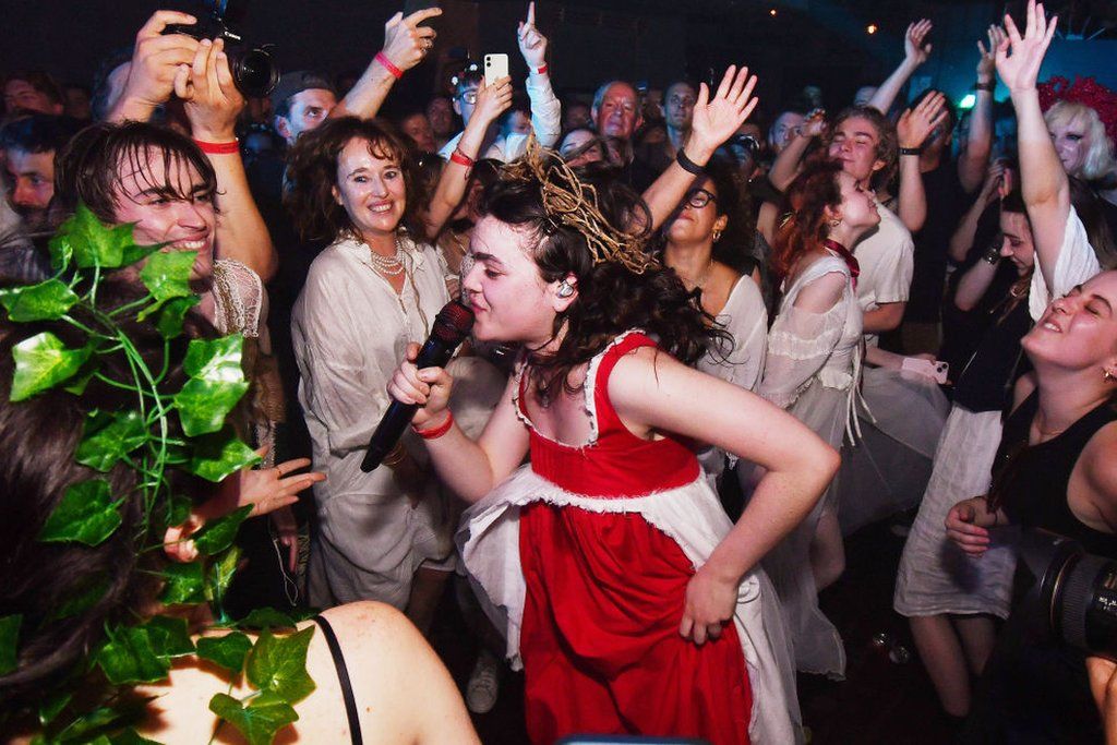 The Last Dinner Party 'Being a hyped, buzzy band can be a curse' BBC