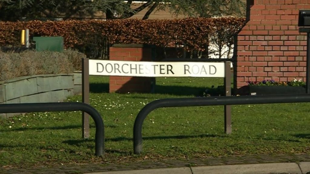 Dorchester Road sign