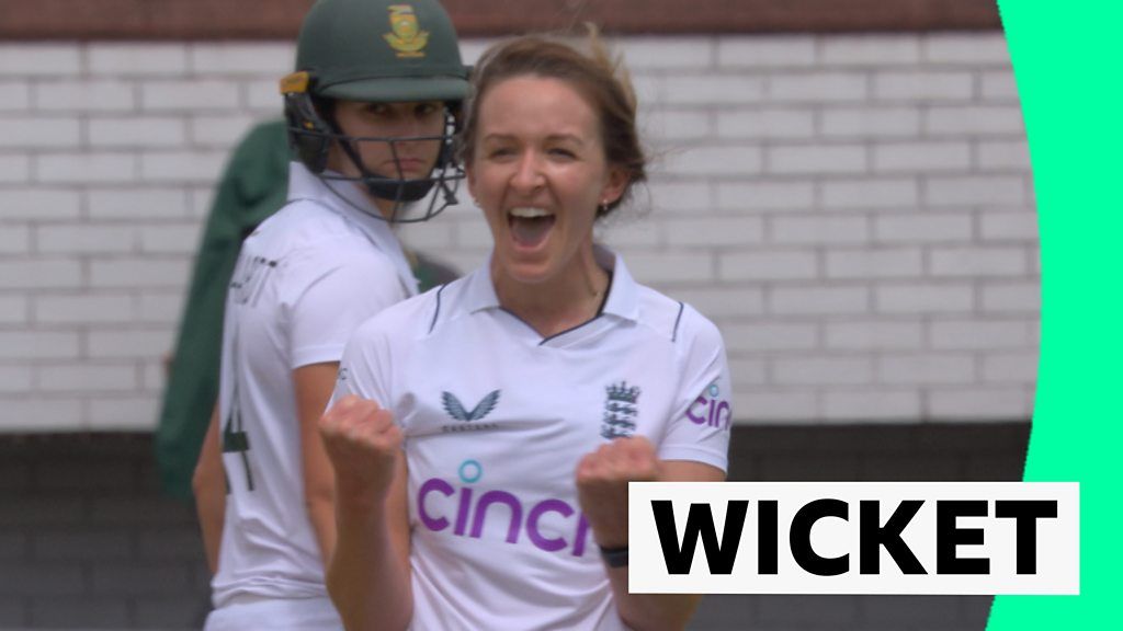 England v South Africa: Kate Cross makes early breakthrough