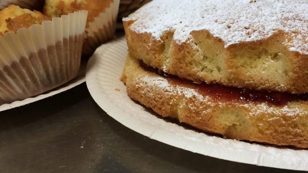 Woman pledges to bake 40 cakes in 40 days for 40 people