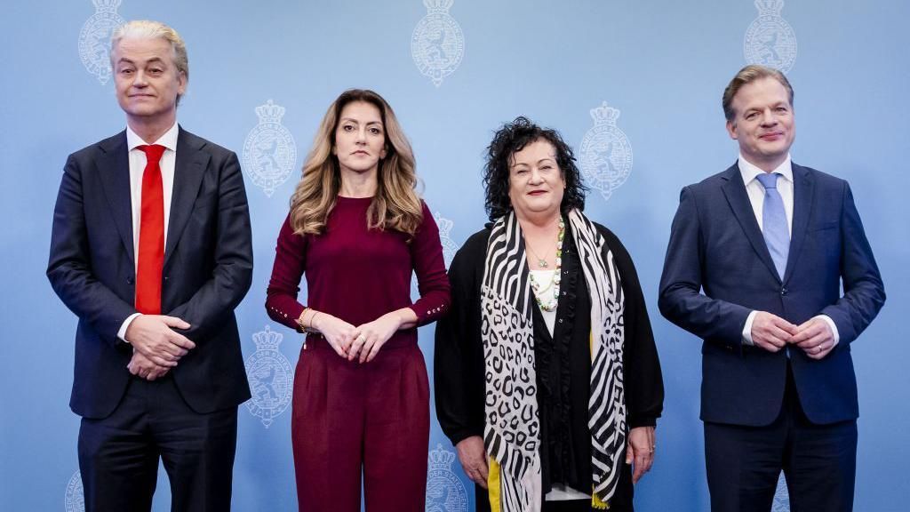 Netherlands' party leaders (from L) Geert Wilders (PVV), Dilan Yesilgoz (VVD), Caroline van der Plas (BBB) and Pieter Omtzigt (NSC) pose during a press presentation of the main lines of the 26-page coalition cabinet agreement they reached earlier on May 16, 2024