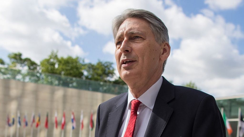Brexit talks: Hammond says jobs and economy the priority