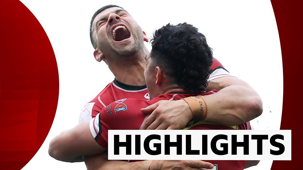 Rugby League World Cup: Lebanon beat Ireland to hinder their hopes of quarter-final qualification