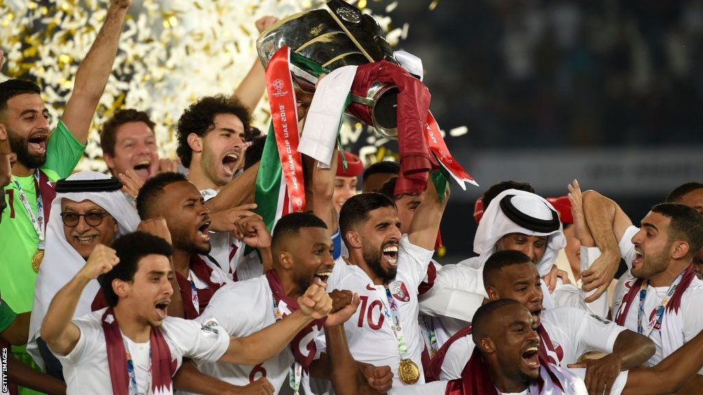 Qatar lift the Asian Cup trophy