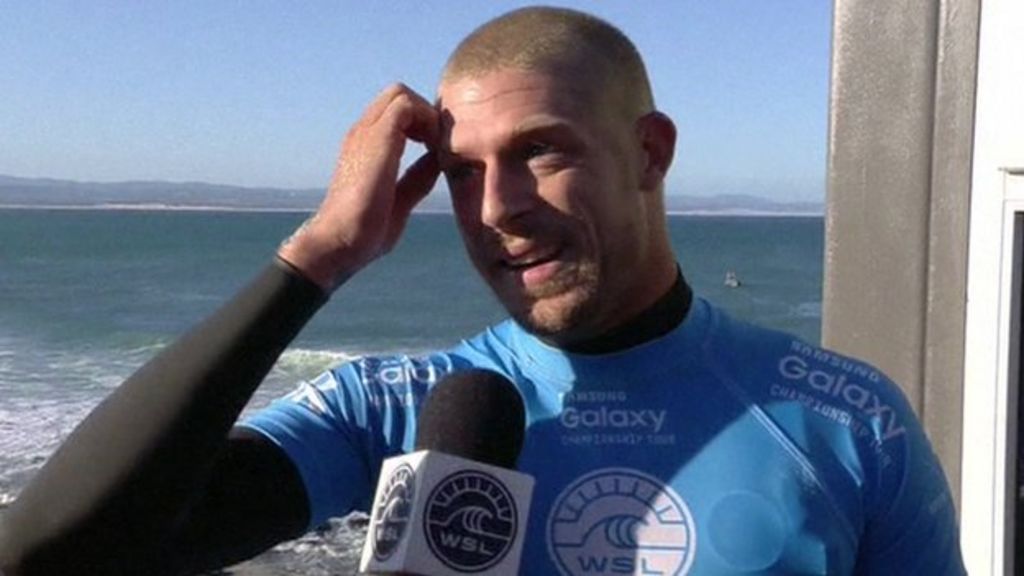 Surfer's lucky escape from shark - BBC Newsround
