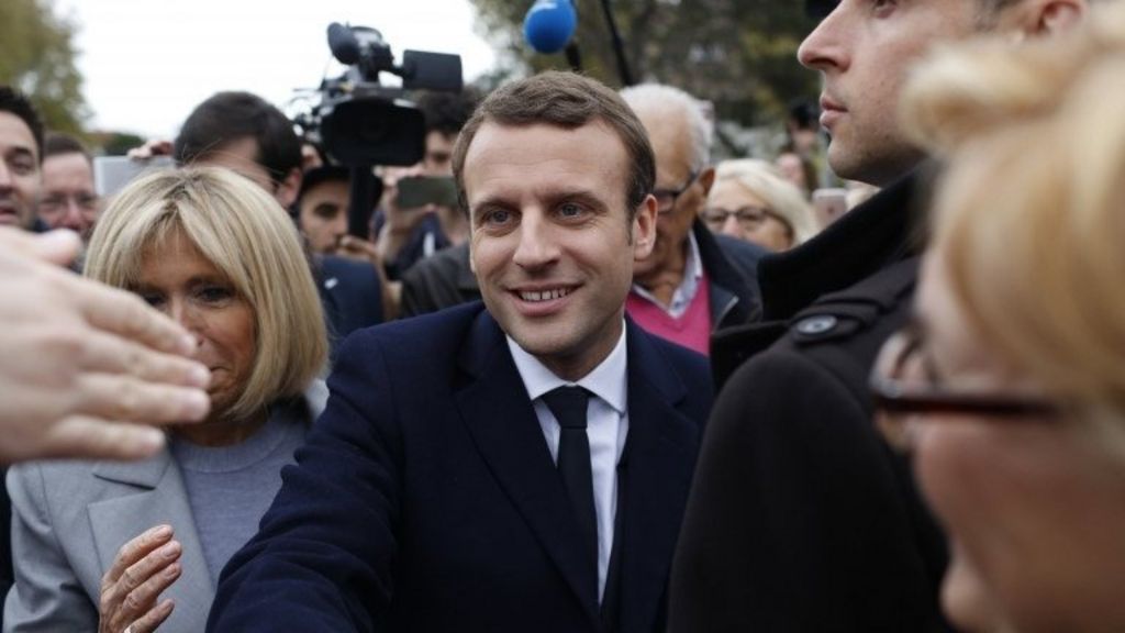 Russian hackers 'target' presidential candidate Macron