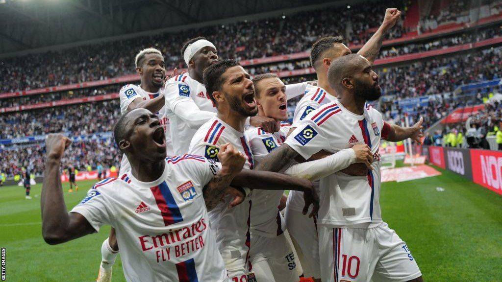 Lyon players celebrate