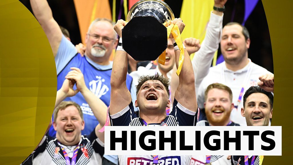 Halliwell the hero as England win World Cup