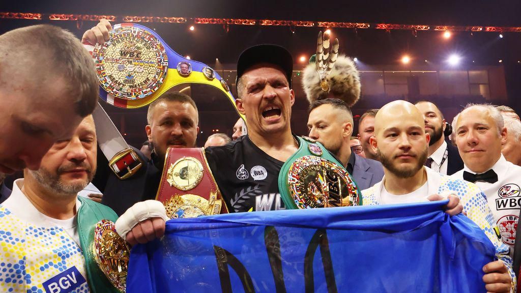 Oleksandr Usyk with his belts