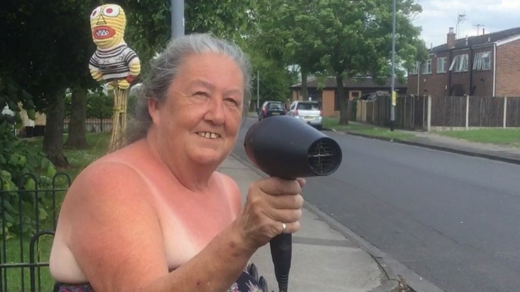 Hairdryer gran Jean Brooks is 'national hero' say fans