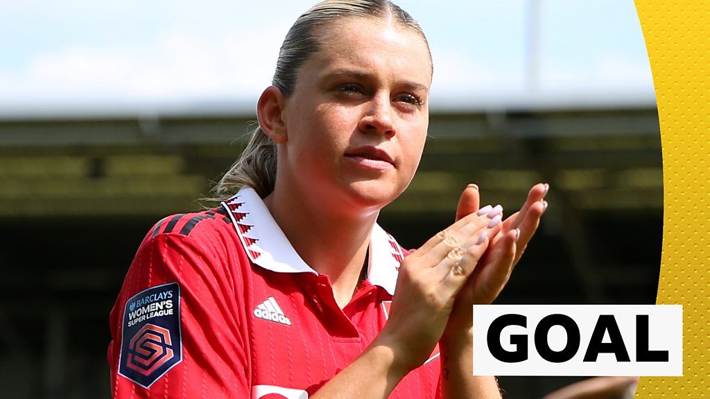 Watch: Russo's last goal for Manchester United