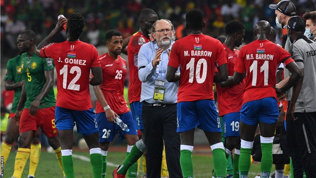 In the Afcon 2022 meeting with Cameroon, The Gambia football manager Tom Saintfiet instructs his players