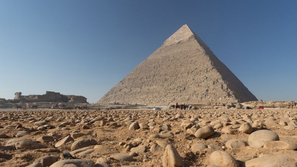 Big Void Identified In Khufu S Great Pyramid At Giza Bbc News