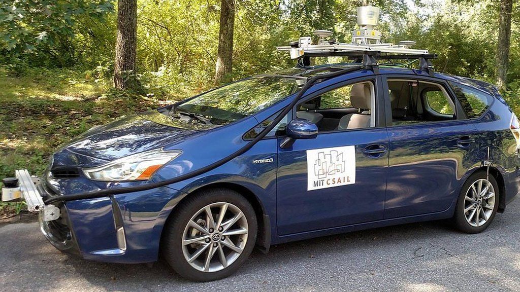 The MapLite autonomous car