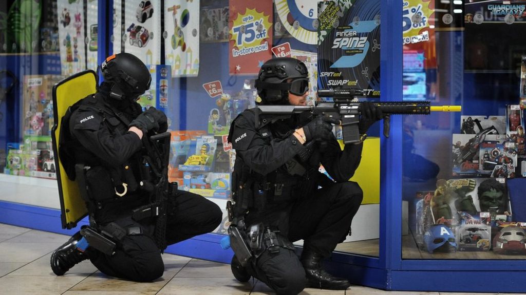 Gateshead MetroCentre used for anti-terror exercise - BBC News - BBC News