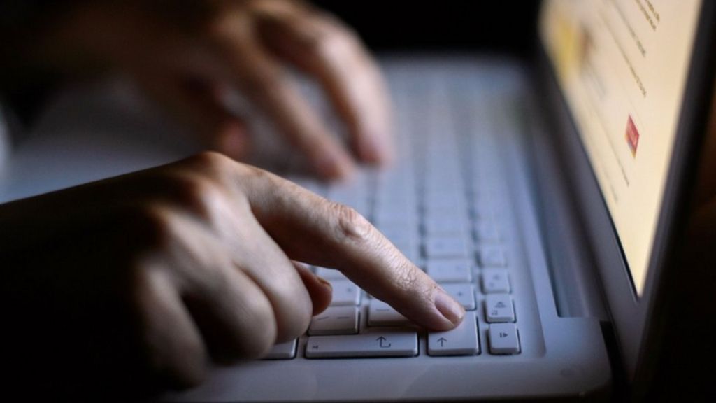Theresa May: Online extremism 'must be tackled'