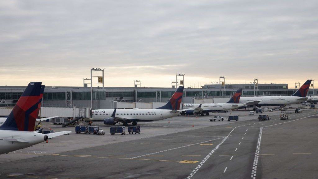 Photo of Delta Air Lines planes at JFK