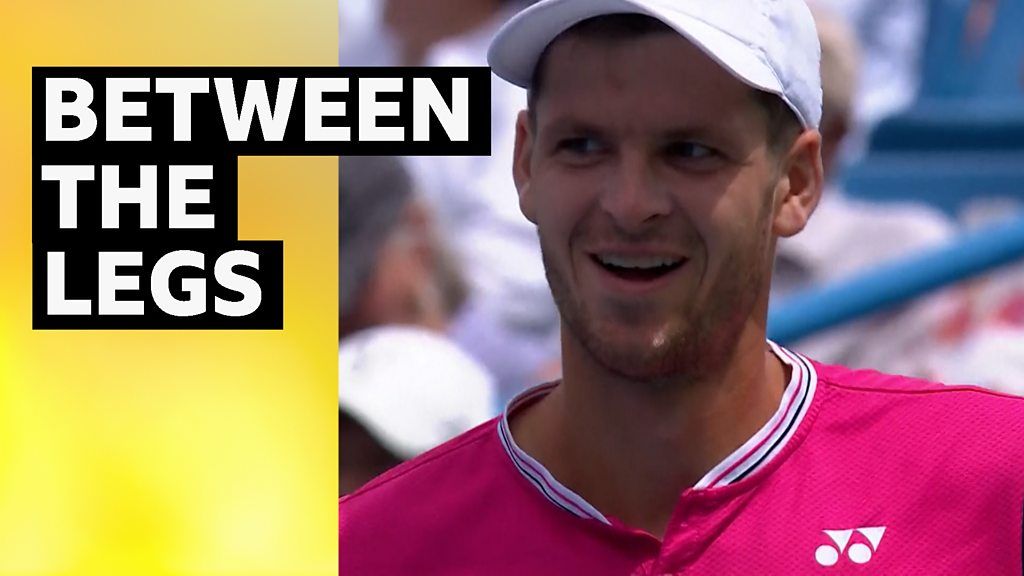 Hurkacz hits brilliant 'hot dog' winner against Tsitsipas