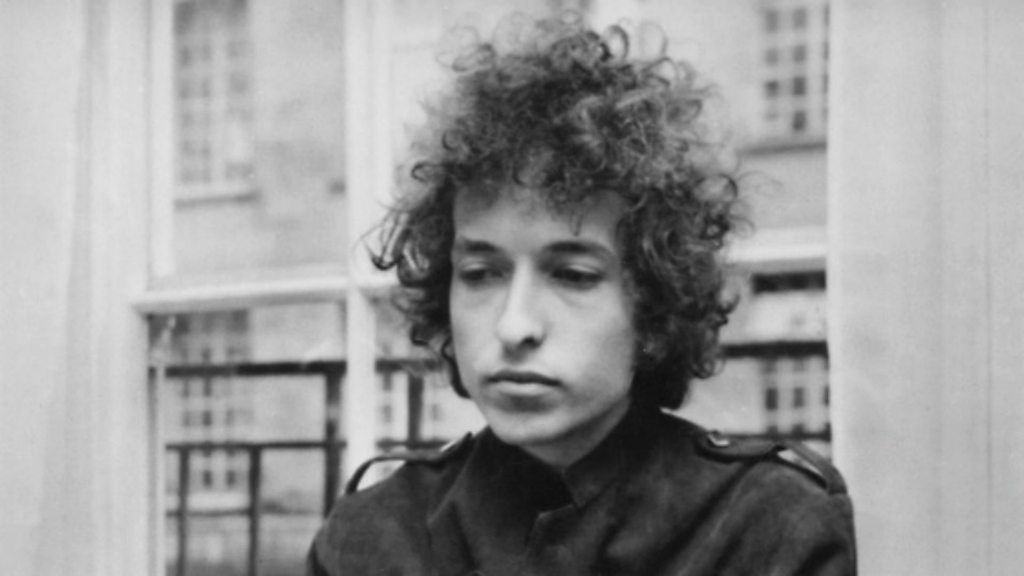 Bob Dylan at press conference in 1966
