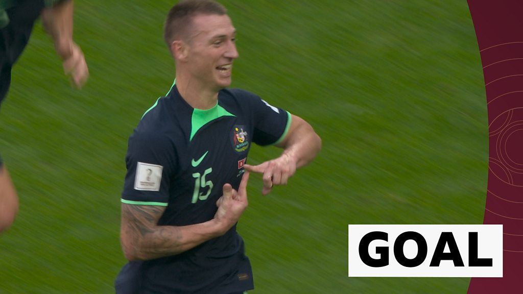 Australia ahead as 'big-man' Duke nets header