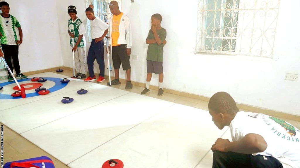 Nigeria's curlers training indoors