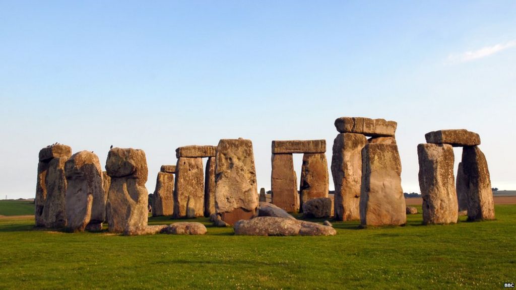 Stonehenge was bought at auction 100 years ago for £6,600 BBC Newsround(01)
