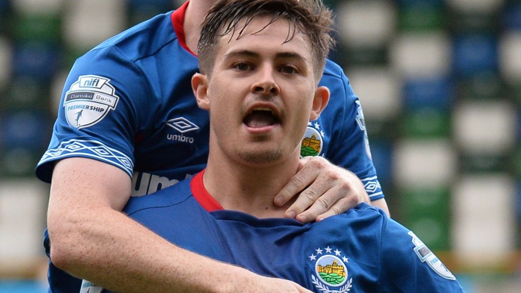 Irish Premiership Holders Linfield Survive Early Scare To Open