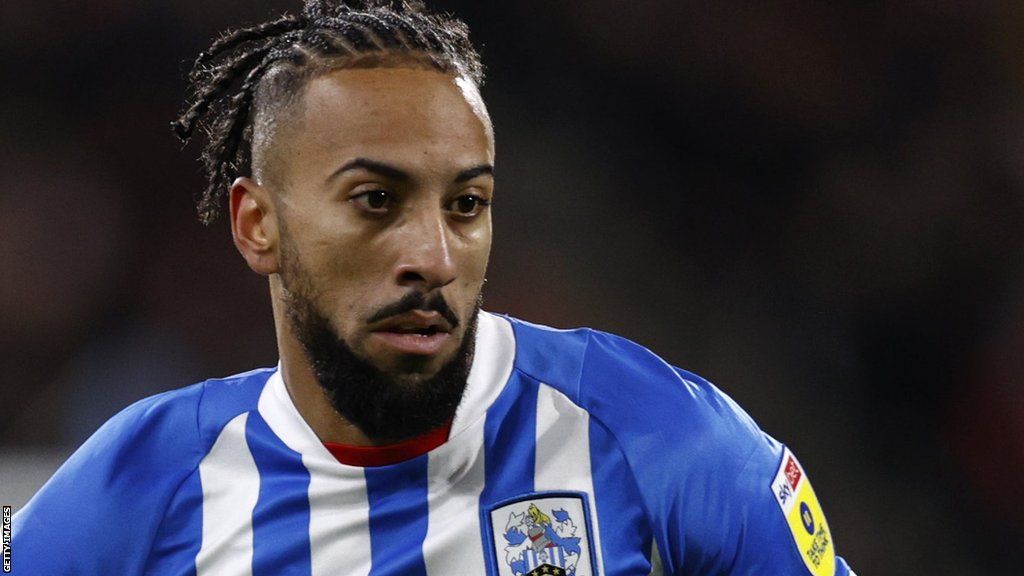 Sorba Thomas: Blackburn Rovers sign Huddersfield Town winger on loan - BBC  Sport