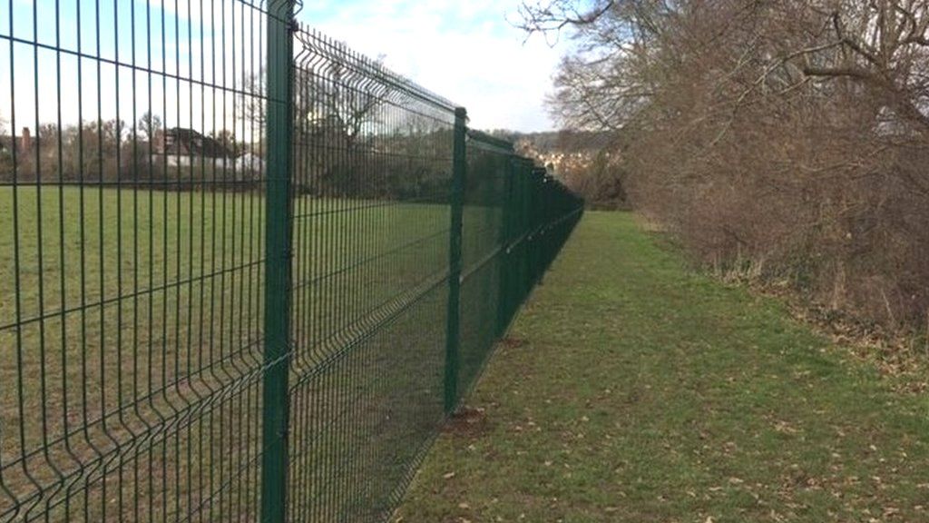 The fence at Stoke Lodge