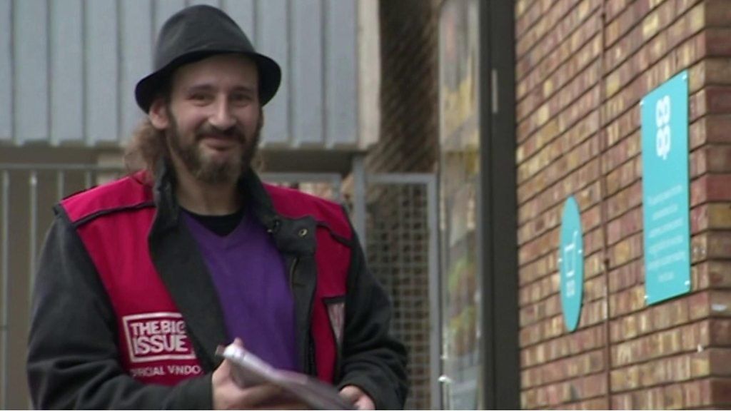 Big Issue Seller Goes Contactless
