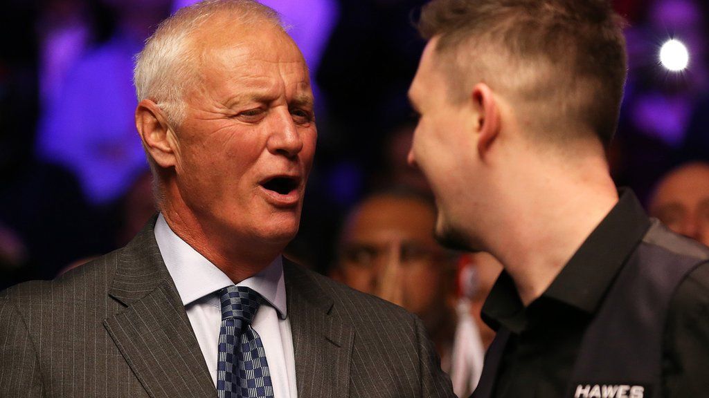Barry Hearn talks to Kyren Wilson after his semi-final loss to John Higgins