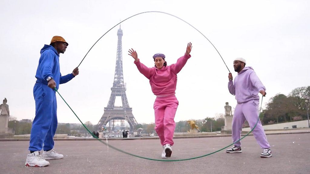 Ropestylers: We mix Double Dutch skipping with dance, acrobatics and art