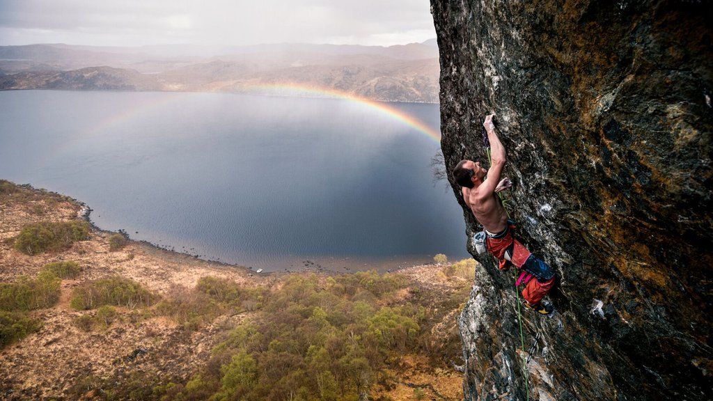 Dave Macleod climbing at Loch Maree