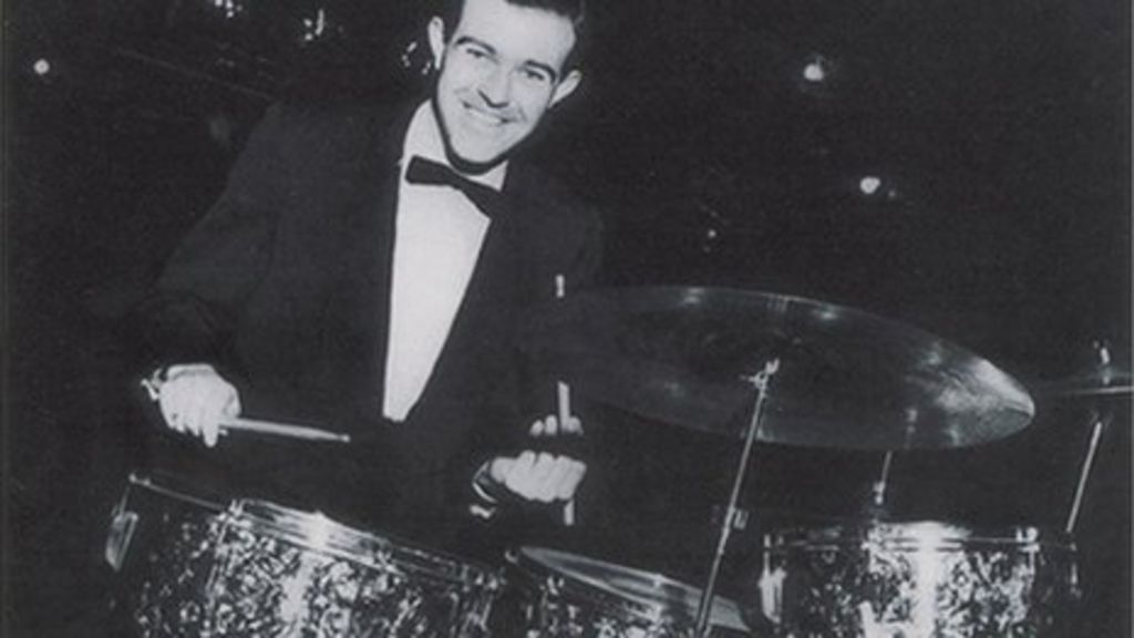 Andy White, early Beatles drummer, dies aged 85 - BBC News