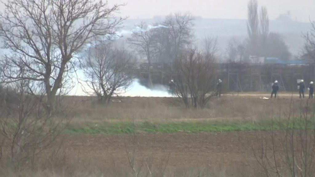 Tear gas on Greek border