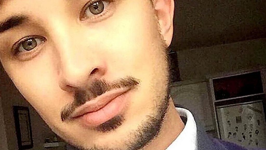 Manchester attack: Martyn Hett's mother calls son 'iconic diva'