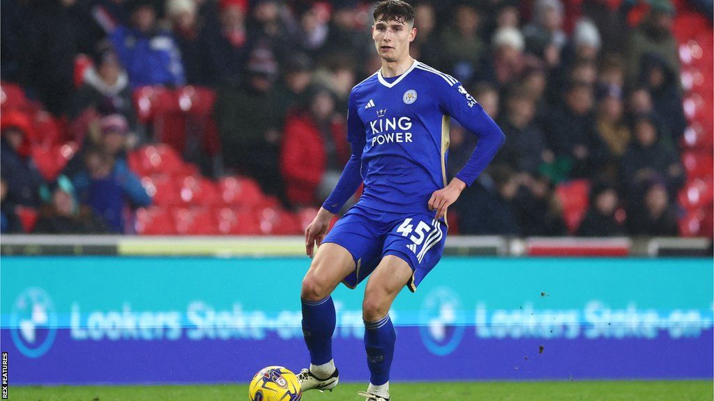 Ben Nelson playing for Leicester