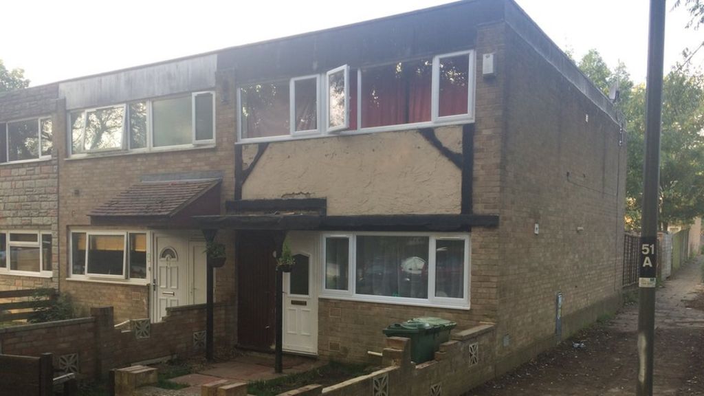 Luton housing row family 'must accept home' to get help BBC News