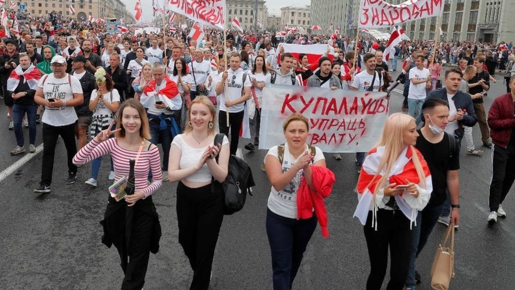 Belarus Opposition Holds Mass Rally In Minsk Despite Ban Bbc News