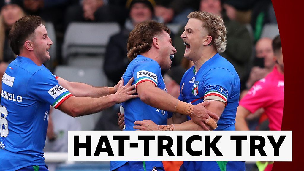 Rugby League World Cup: Jake Maizen scores 'sensational' try to complete hat-trick