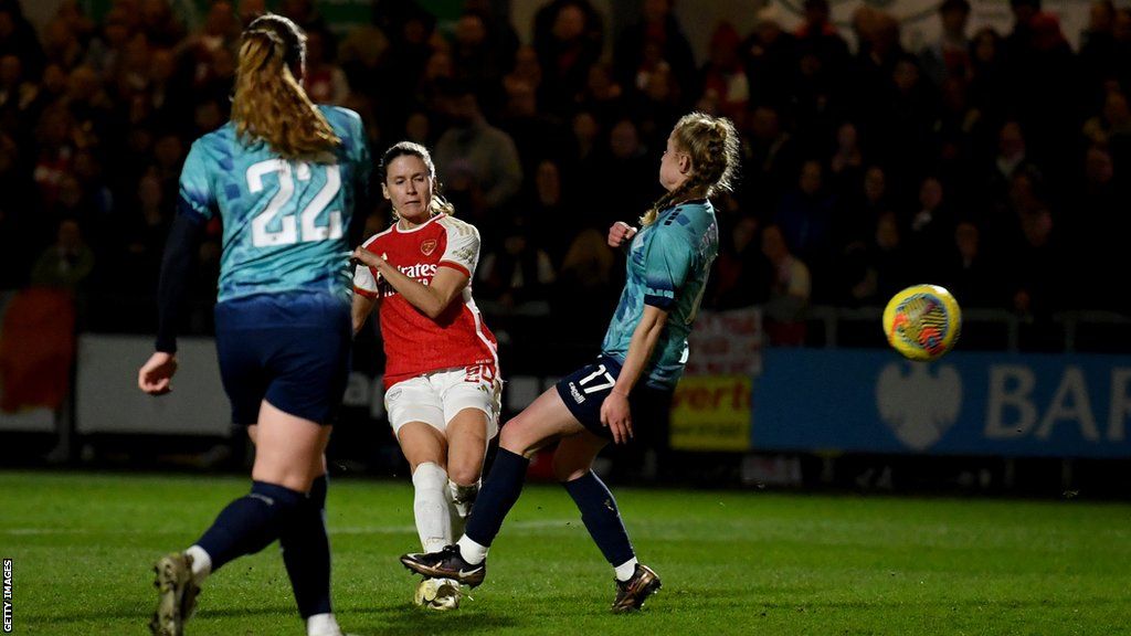 London City Lionesses 04 Arsenal Cloe Lacasse double sets up Aston Villa semifinal for
