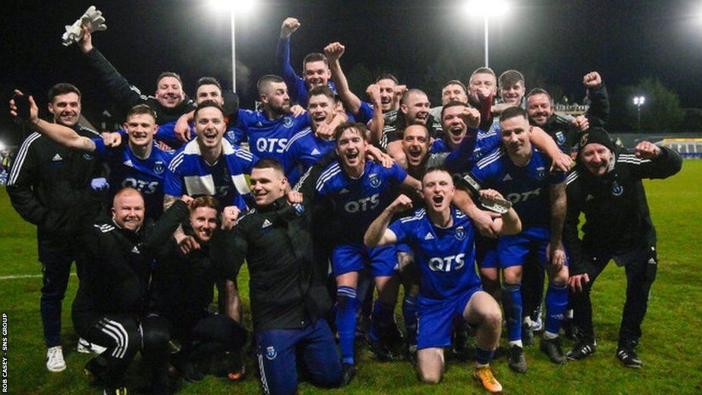 Darvel players celebrate victory against Aberdeen
