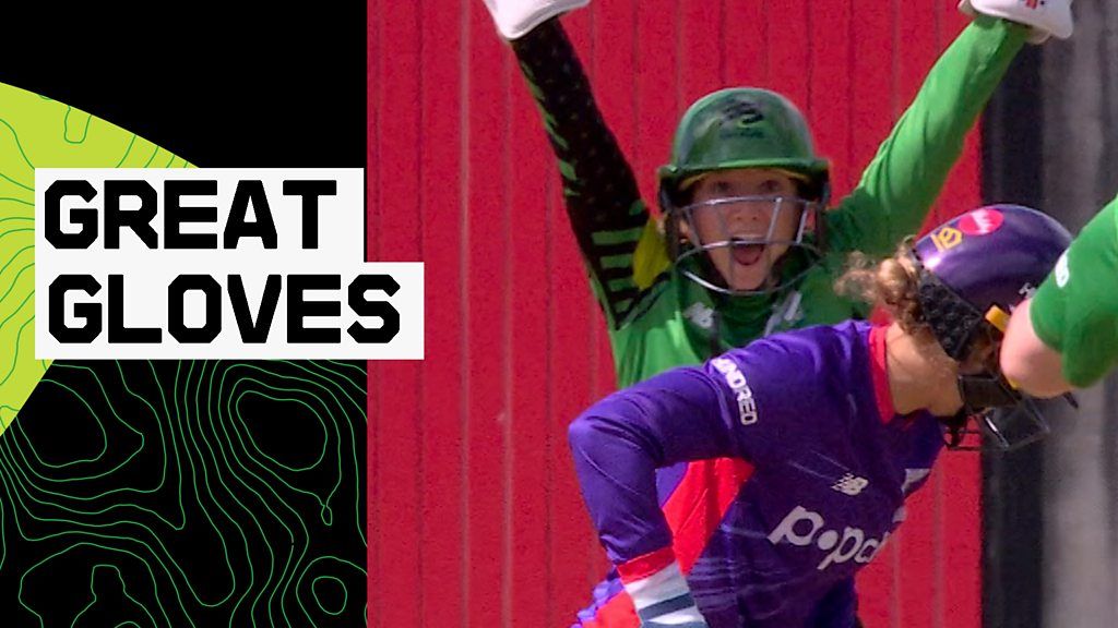 'Fantastic wicket-keeping!' - watch Southby's 'brilliant' display