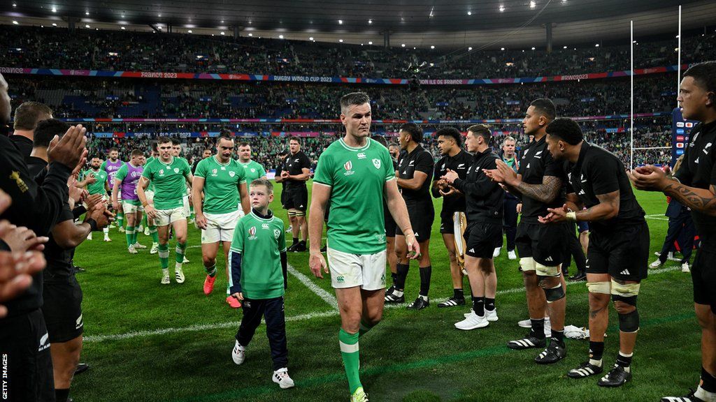 Johnny Sexton and Ireland are applauded off the pitch by New Zealand