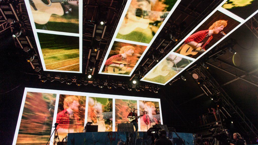 Ed Sheeran Closes Glastonbury 2017 - BBC News