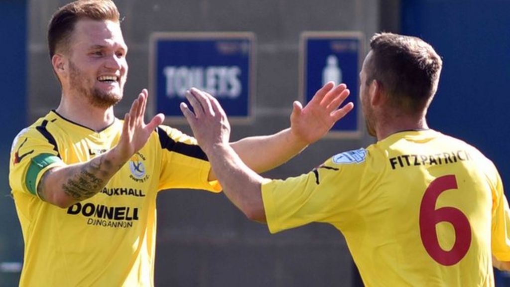 Dungannon Swifts secure win at Warrenpoint Town - BBC Sport