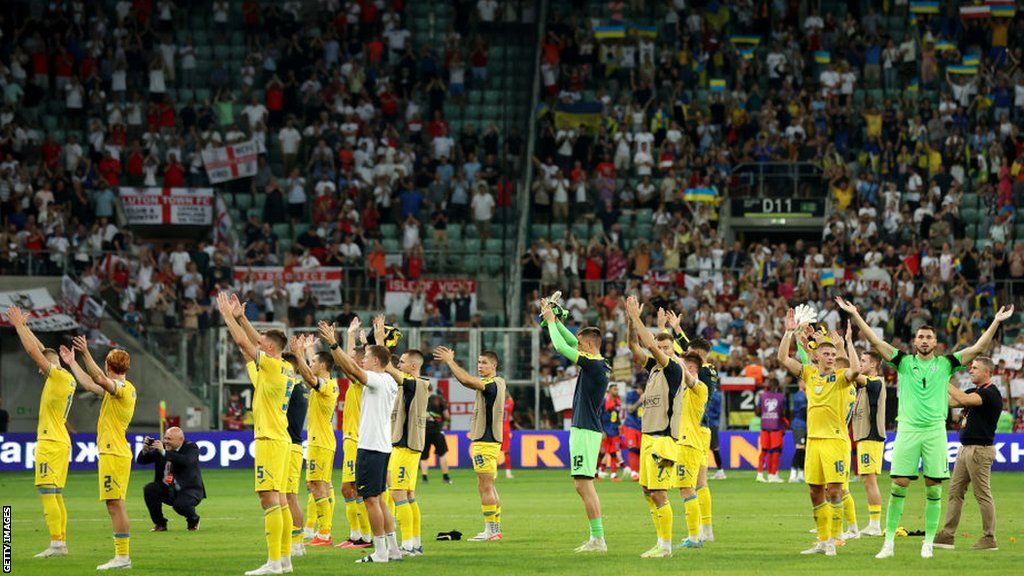 Ukraine players show their appreciation to the supporters