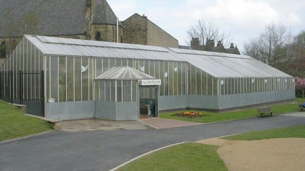 Se aprobó el plan para la cafetería del parque y el aula en la jungla